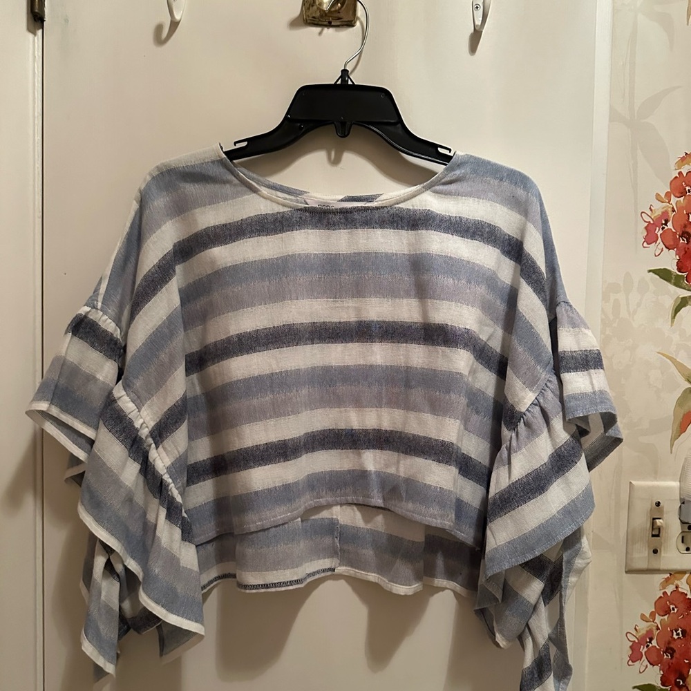 blue and white striped flowy top